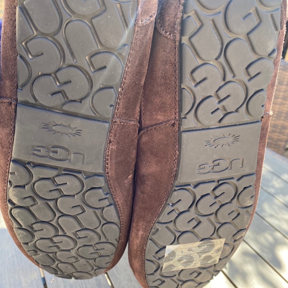 New ugg slippers Size 12... - Picture 4 of 4